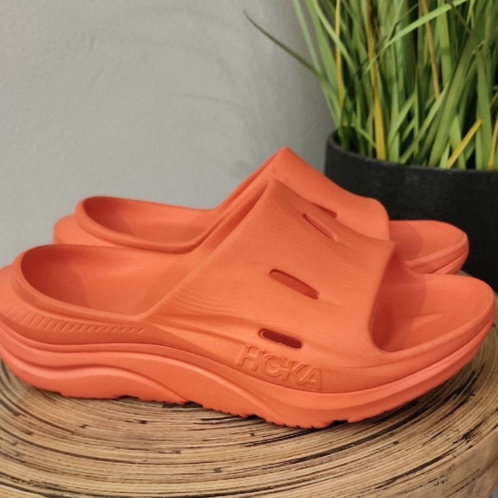 Hoka Recovery Vibrant Orange Slide Sandals Size 7